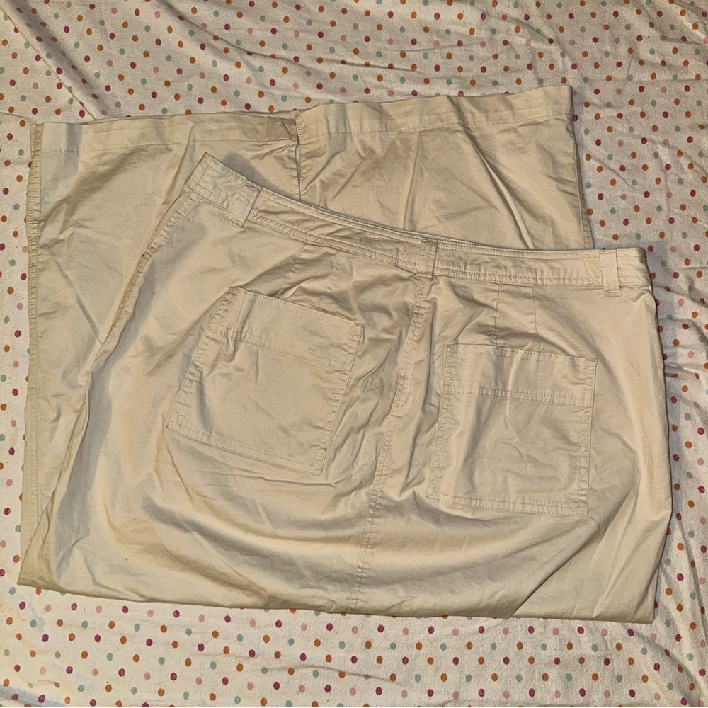 Leslie Fay Beige A-Line Skirt - Size 16 Midi Pockets Slit Front - Picture 4 of 4